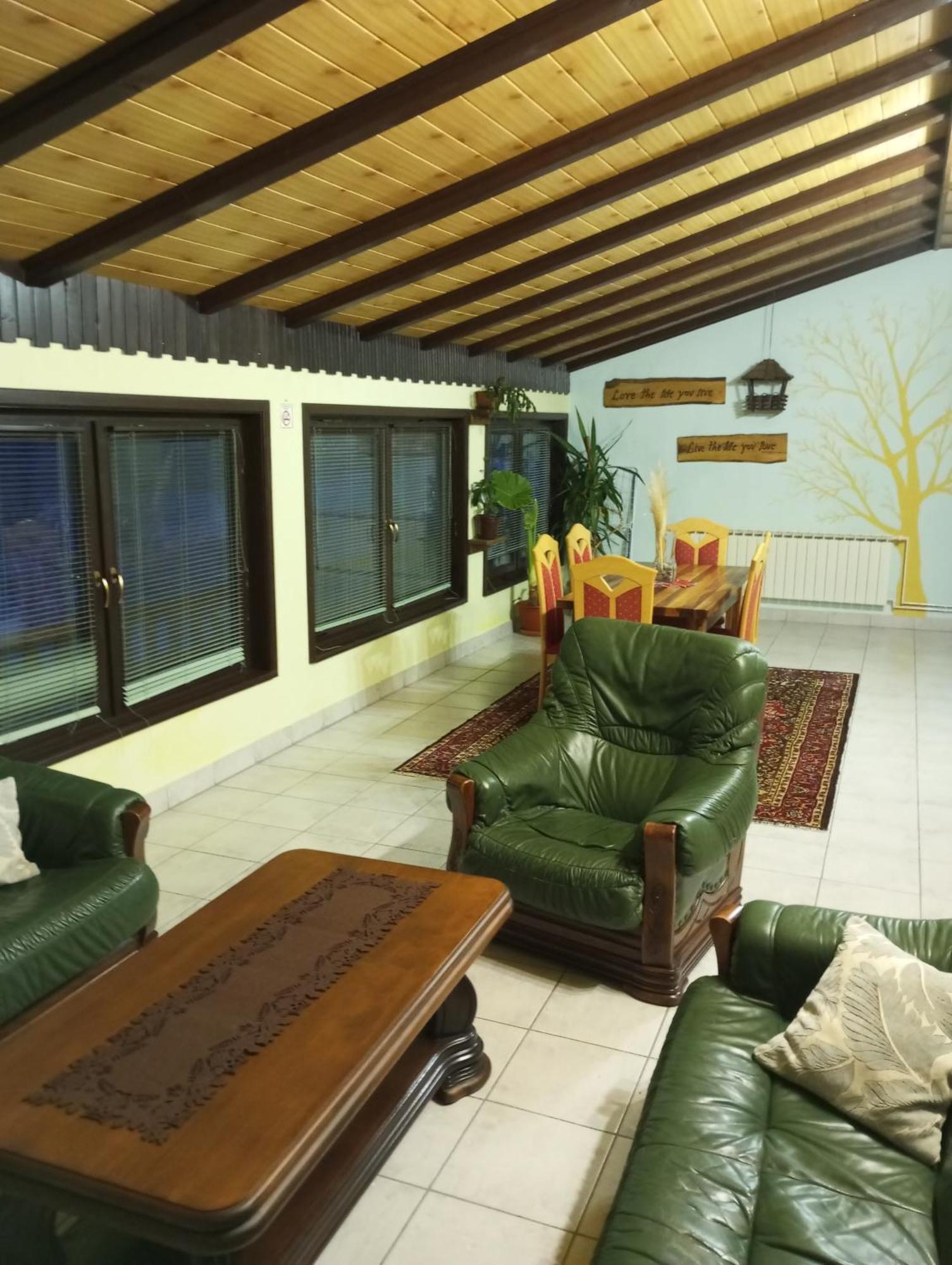Guesthouse Pavlicic 드레즈니크그라드 외부 사진